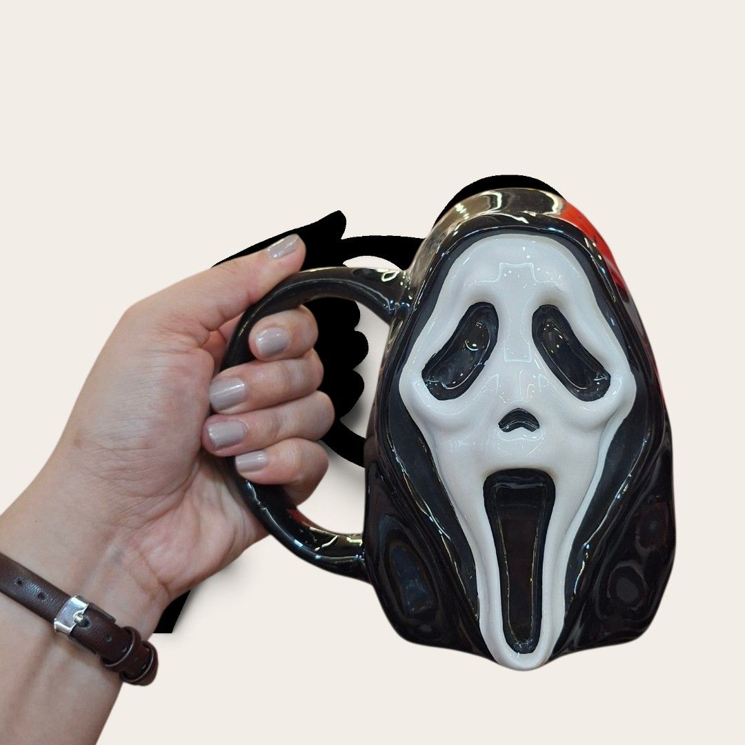 UK Surplus 🇬🇧 Halloween Ghost Face Mug (Category: Coffee & Tea Tableware) located in Cagayan de Oro. Submitted by langscloset (Listing ID 1463462356, Image 1). Description: new arrival UK surplus items 🇬🇧 no issue, like new. I only have 3-4 pcs of this. Paubusan po sa surplus shop namin..