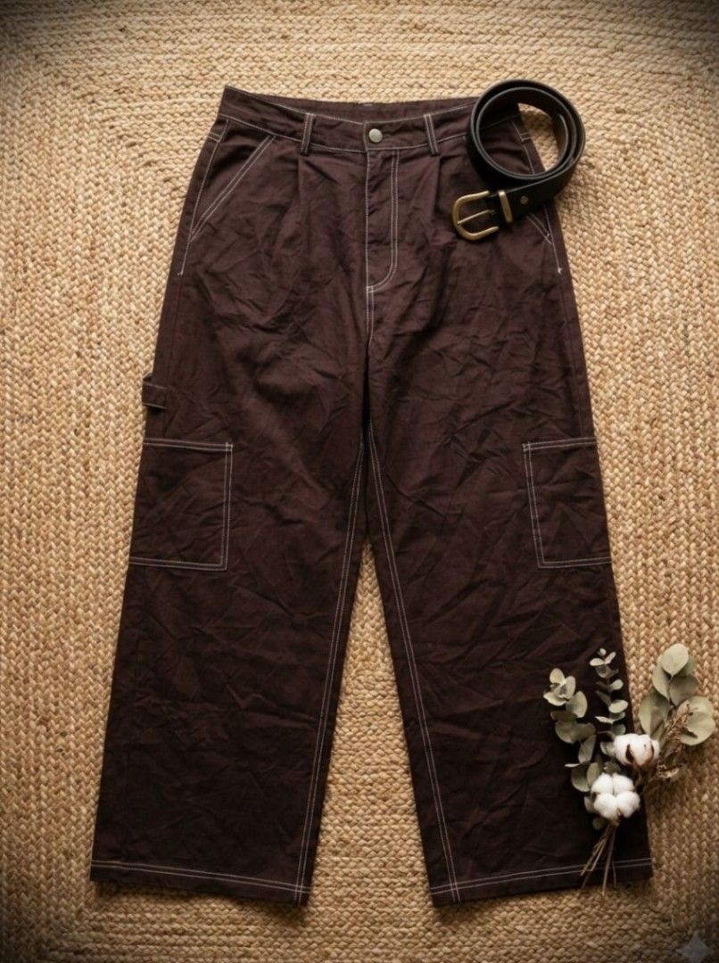Hand Made Contrast Stitch Cargo Mom Jeans (Category: Jeans) located in Manila. Submitted by liliaplay (Listing ID 1463349201, Image 1). Description: Prem Solid Pre-loved Imported 6 pockets semi lightweight and thick garterized back waist Unisex Rust Color size: 27-29 hem/rise: 13 length: 39 leghole: 10 No Issue! rtw Lower price Payment 1st Shipped.