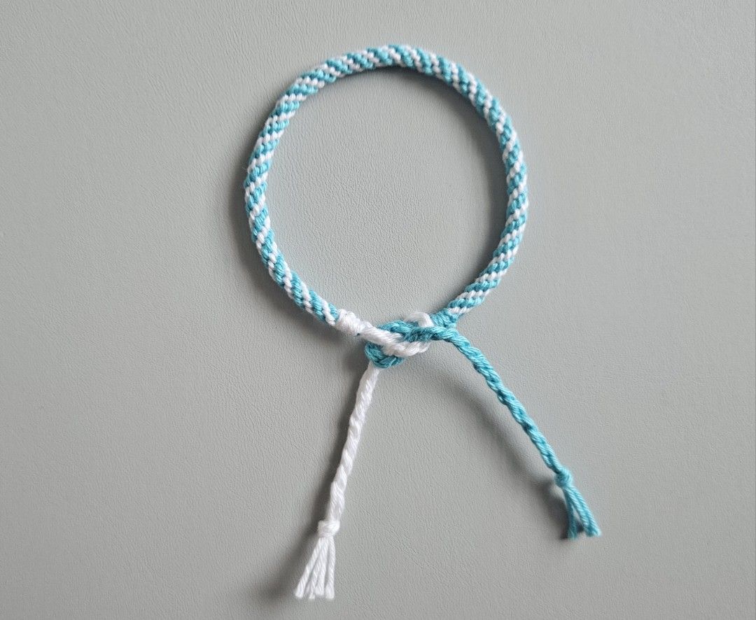 Handmade Bracelet - Light Aqua & White Spiral (Category: Bracelets) located in Bacoor. Submitted by amity.cord (Listing ID 1463400001, Image 1). Description: .