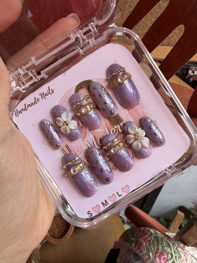 Handmade Press-On Nails - Various Designs (Category: Hands & Nails) located in Antipolo. Submitted by jincute23 (Listing ID 1463330259, Image 1). Description: - Handmade press-on nails - Available in cute designs: Kitty, strawberries, bunnies, cats, floral patterns - Each set includes a clear case - Perfect for parties or adding a unique flair to your everyday look -with free glue kit - Limited stock, get yours now!.