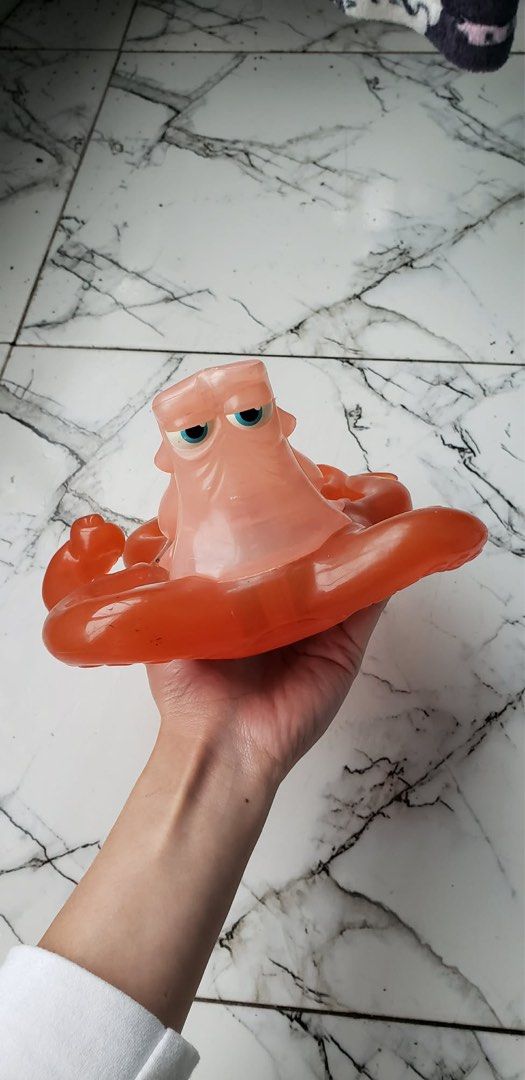 Hank finding dory change & chat (Category: Plushies & Soft Toys) located in Manila. Submitted by muimee30 (Listing ID 1463444746, Image 2). Description: .