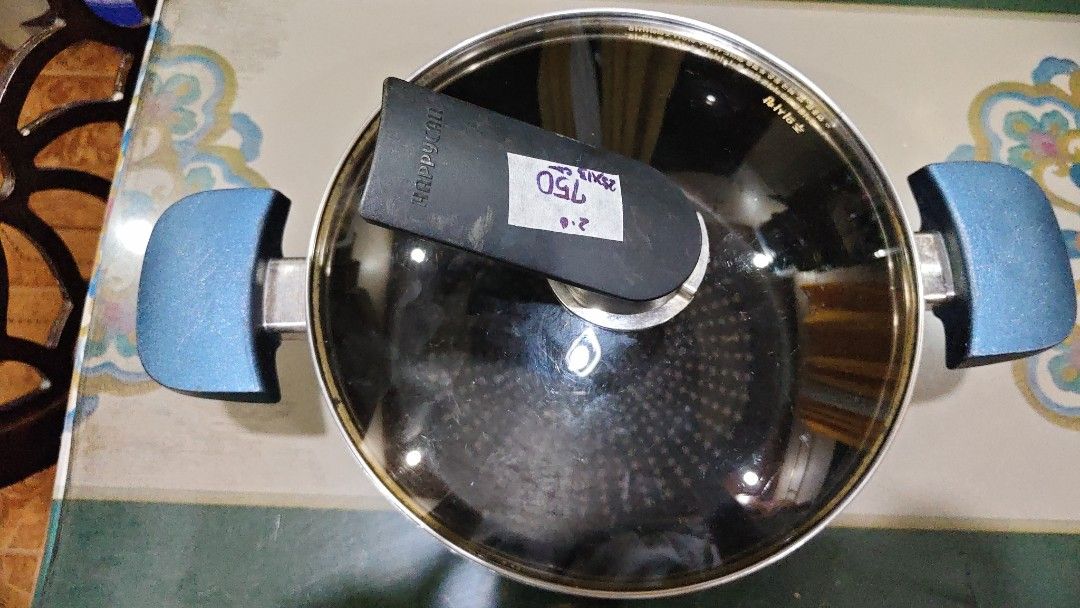 HappyCall Non stick casserole (Category: Cookware & Accessories) located in Santa Barbara. Submitted by ginz0206 (Listing ID 1463393183, Image 2). Description: Original Happy Call Casserole Pot with Glass Lid (Surplus) ​Price: ₱550 ​Category: Home & Kitchen / Cookware ​Description: ​FOR SALE: Happy Call Nonstick Casserole Pot with Original Glass Lid ✨ ​Brand: Happy Call ​Condition: Surplus item (Pre-loved / Japan/Korea Surplus) ​Details: Complete