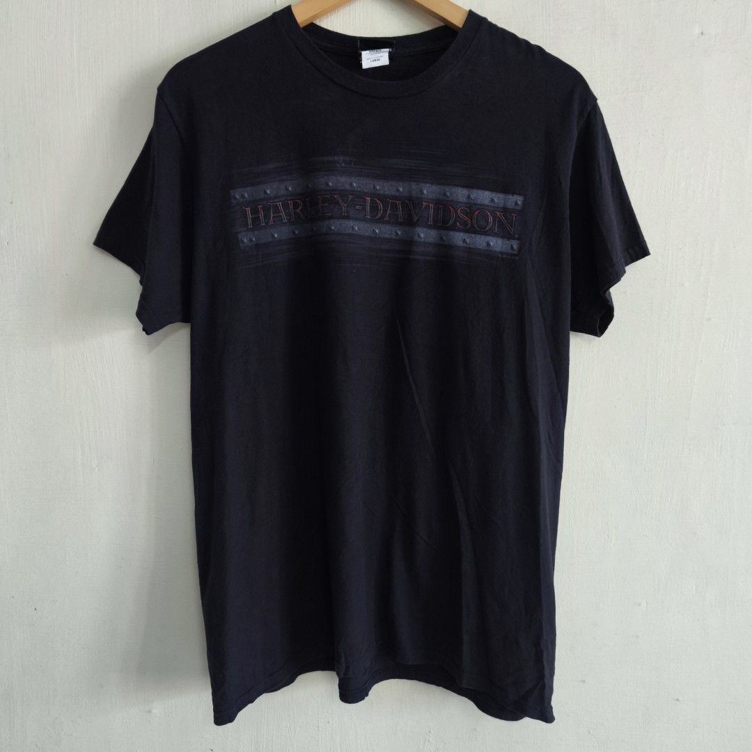 Harley Davidson 100 Years Dudley Perkins Co. (2014) (Category: Tshirts & Polo Shirts ) located in Caloocan City. Submitted by thriftdeluxe3305 (Listing ID 1463386121, Image 1). Description: Harley Davidson 100 Years Dudley Perkins Co. (2014) Width: 21.5 Length: 28 Size Large on tag --- Color Rate: 9/10 Condition: 9/10 --- 1,500php PLUS SHIPPING FEE.