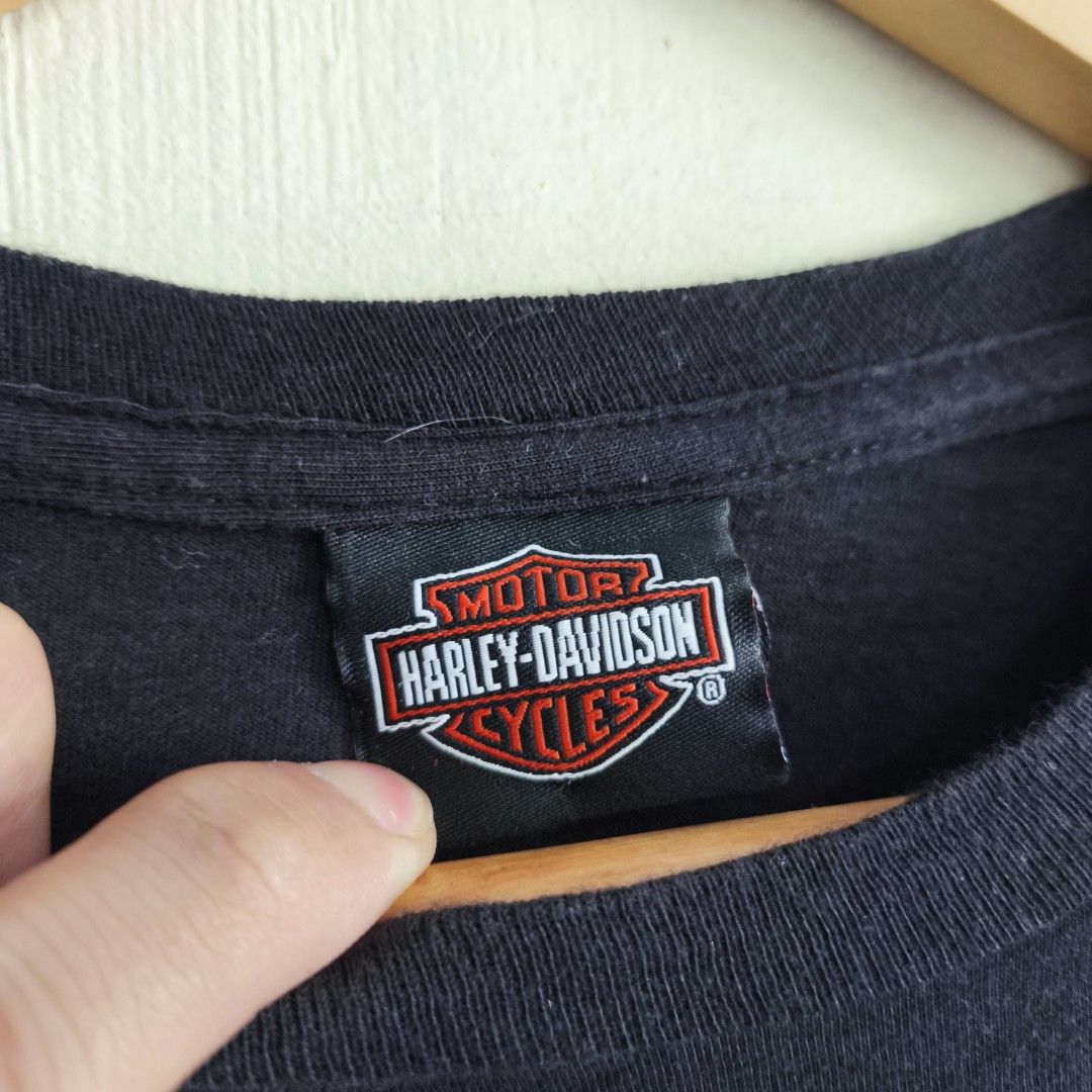 Harley Davidson 100 Years Dudley Perkins Co. (2014) (Category: Tshirts & Polo Shirts ) located in Caloocan City. Submitted by thriftdeluxe3305 (Listing ID 1463386121, Image 3). Description: Harley Davidson 100 Years Dudley Perkins Co. (2014) Width: 21.5 Length: 28 Size Large on tag --- Color Rate: 9/10 Condition: 9/10 --- 1,500php PLUS SHIPPING FEE.