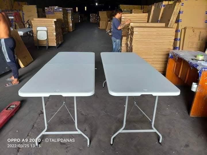 Heavy Duty Folding Tables - 4ft, 5ft, 6ft Available (Category: Tables & Sets) located in Manila. Submitted by cuabzcua (Listing ID 1463521961, Image 2). Description: - Sturdy folding tables perfect for events, parties, or extra workspace. - Folds flat for easy storage and convenient transport. - Available in three convenient sizes: 4ft, 5ft, and 6ft. - Constructed with durable plastic and metal for long-lasting use. - Let us know which size you n