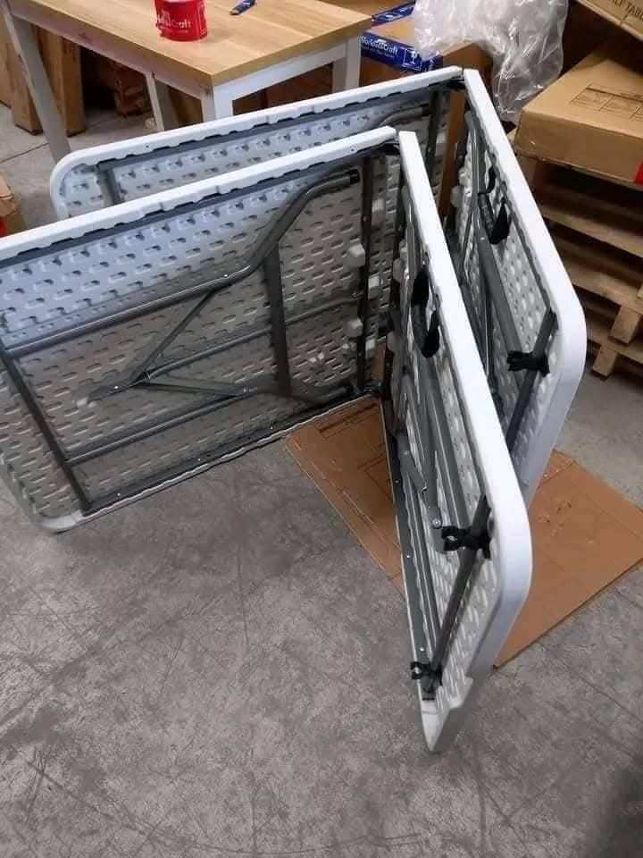Heavy Duty Folding Tables - 4ft, 5ft, 6ft Available (Category: Tables & Sets) located in Manila. Submitted by cuabzcua (Listing ID 1463521961, Image 1). Description: - Sturdy folding tables perfect for events, parties, or extra workspace. - Folds flat for easy storage and convenient transport. - Available in three convenient sizes: 4ft, 5ft, and 6ft. - Constructed with durable plastic and metal for long-lasting use. - Let us know which size you n