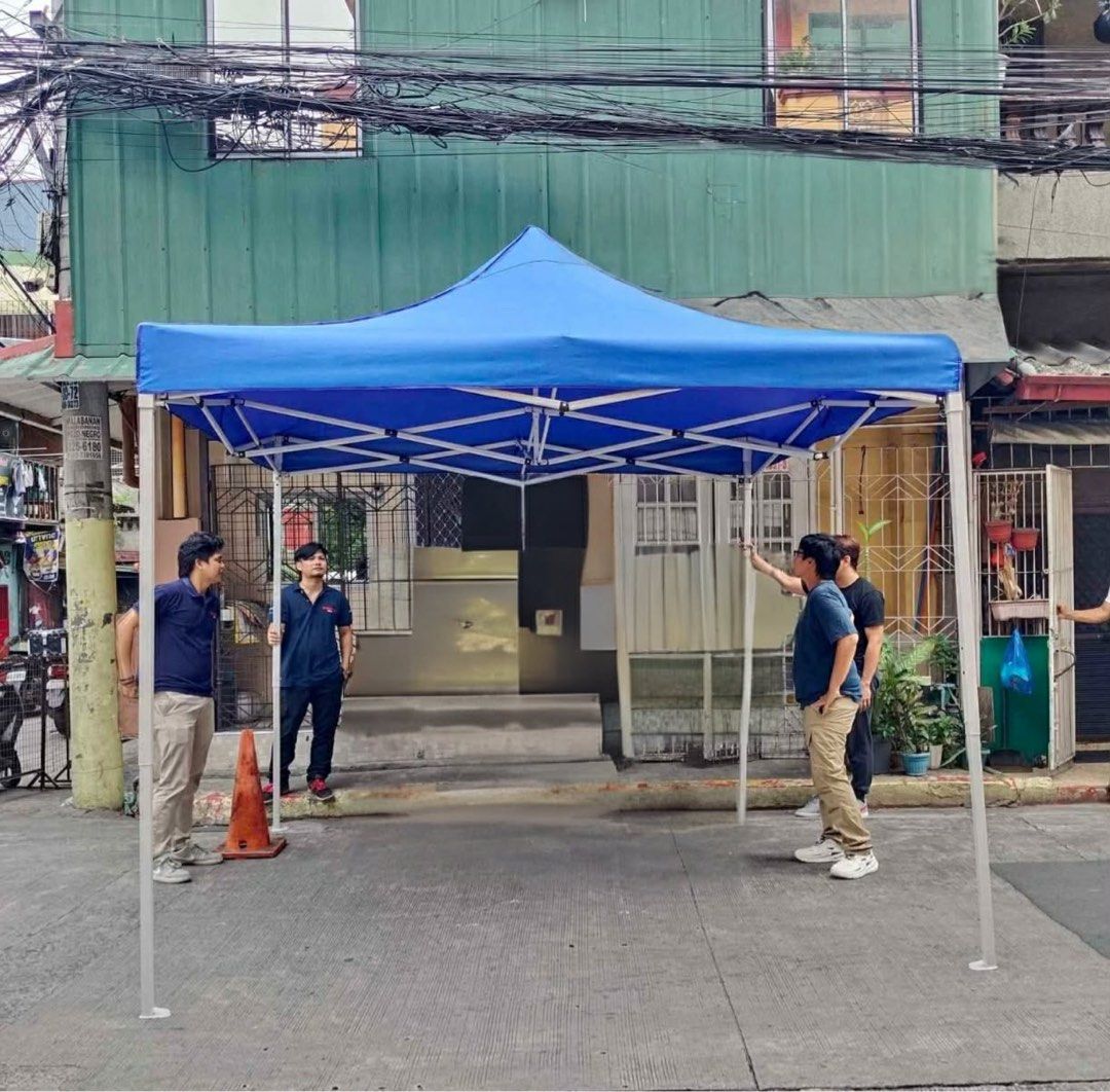 Heavy Duty Retractable Tent (Category: Outdoor Furniture) located in Manila. Submitted by cuabzcua (Listing ID 1463533493, Image 1). Description: - Heavy Duty Retractable Tent - Available Sizes: 2x2m, 2x3m, 3x3m,3x4.5m 3x6m - Ideal for Outdoor Events, Markets, Car Protection - Easy Setup & Takedown - Strong & Durable Frame - Provides Excellent Shade & Shelter.