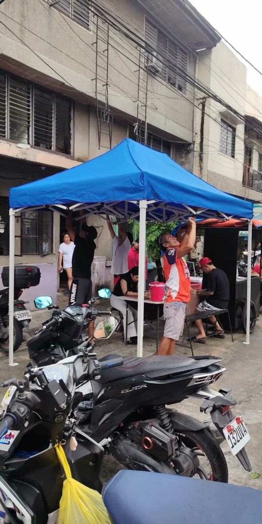 Heavy Duty Retractable Tent (Category: Outdoor Furniture) located in Manila. Submitted by cuabzcua (Listing ID 1463533493, Image 2). Description: - Heavy Duty Retractable Tent - Available Sizes: 2x2m, 2x3m, 3x3m,3x4.5m 3x6m - Ideal for Outdoor Events, Markets, Car Protection - Easy Setup & Takedown - Strong & Durable Frame - Provides Excellent Shade & Shelter.