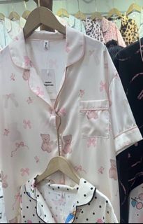 (Category: ) located in . Submitted by apreloveitems (Listing ID 1463395085, Image 1). Description: .