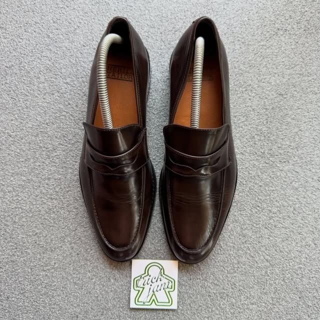 HERITZ TAILOR PENNY LOAFERS BROWN (Category: Casual Shoes) located in Cagayan de Oro. Submitted by huntbytrickjam.v2 (Listing ID 1463351371, Image 2). Description: HERITZ TAILOR PENNY LOAFERS BROWN US 7 / EURO 40 / CM 25 EXCELLENT Pair Only No Issue M - 1699.