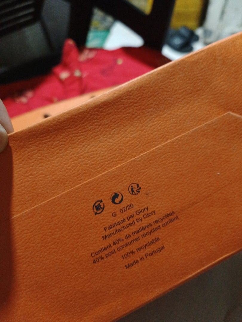 Hermes paper bag Large size (Category: Storage Boxes & Baskets) located in Pasay City. Submitted by khim1202ma07307 (Listing ID 1463451018, Image 3). Description: .