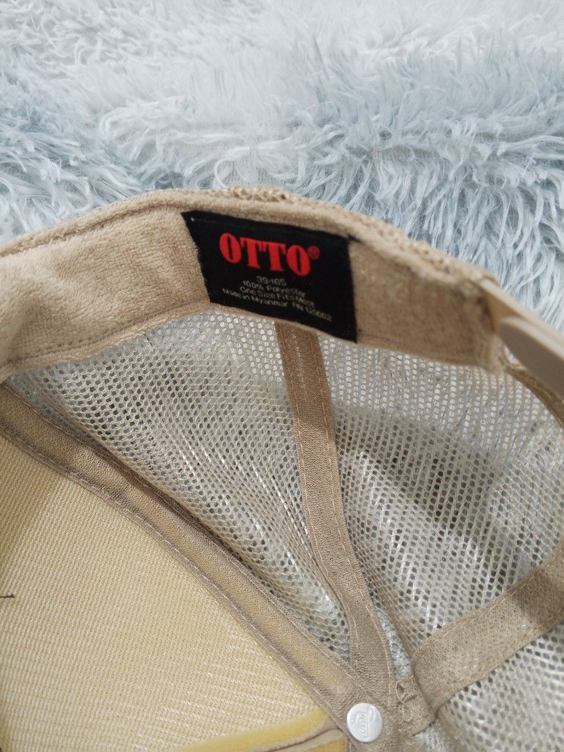 Hey cowgirl script trucker hat ( Embroidered ) (Category: Caps & Hats) located in Dagupan City. Submitted by old_soul_finds.ph (Listing ID 1463528489, Image 2). Description: Color Rate : 9.5 / 10 Issues : ❌ Excellent condition Mine for only ₱400 📍Loc : Pangasinan MOP : Gcash MOD : J&T express / Ava pasabay if around Pangasinan.
