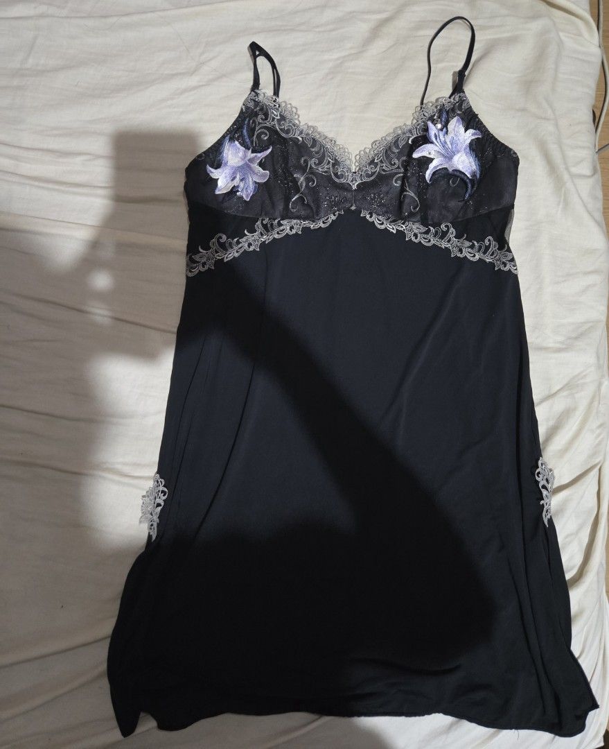 Himico night dress slip (Category: Undergarments & Loungewear) located in Manila. Submitted by thewalkingmuse (Listing ID 1463442486, Image 1). Description: rarely used. in excellent condition. will fit size xs- slightly medium no flaws. shipping fee to be shoukdered by buyer helping tags: la senza natori wacoal loungewear.