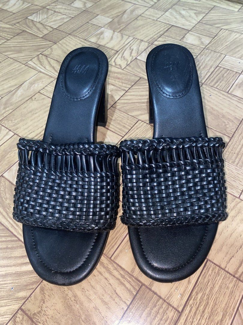 H&M Black Woven Platform Heels (Category: Heels) located in Quezon City. Submitted by lovedbytali (Listing ID 1463521046, Image 1). Description: .