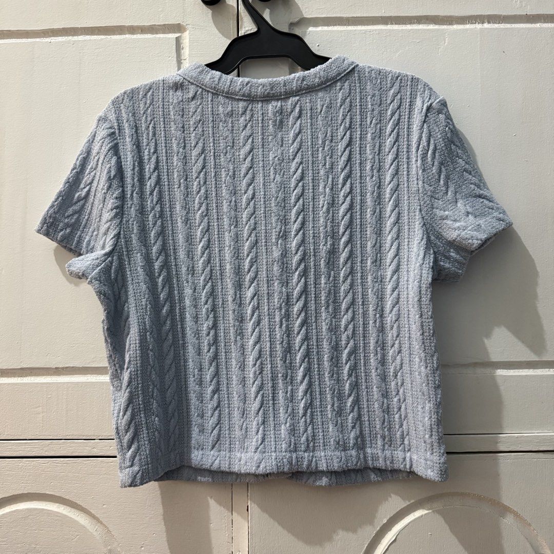 H&M Cable Knit Buttondown Top (Category: Blouses) located in Bulacan. Submitted by annesandiego (Listing ID 1463505439, Image 2). Description: size xs on tag like new, good condition loc: sta. maria, bulacan.