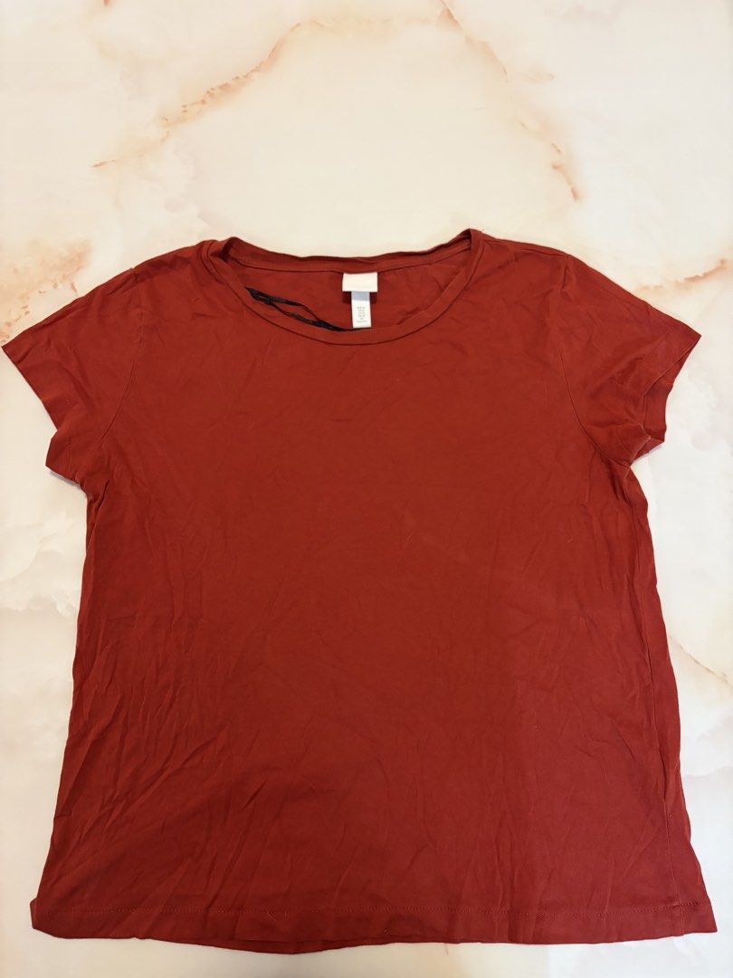 H&M Crop top (Category: Shirts) located in Norzagaray. Submitted by phlpld (Listing ID 1463519846, Image 1). Description: .