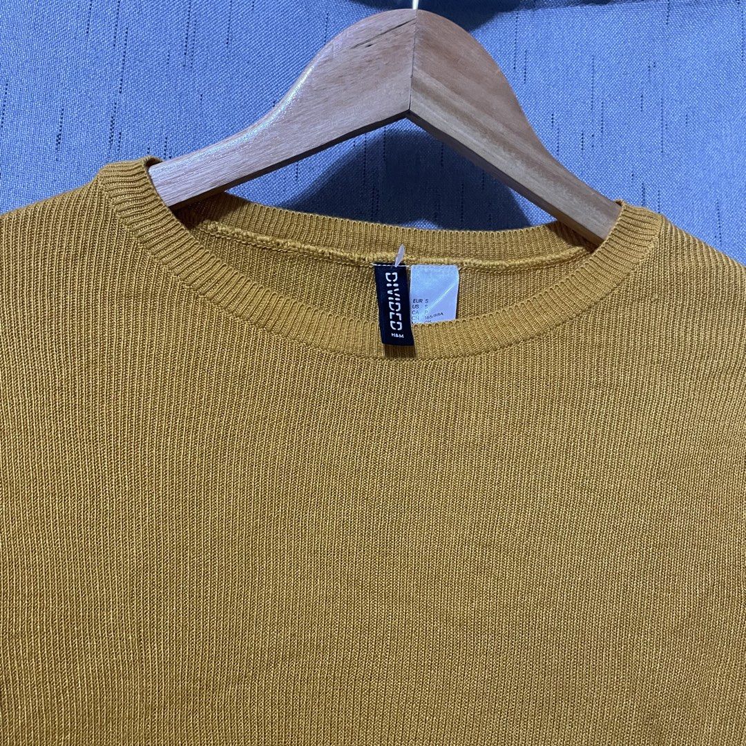 H&M Mustard (Category: Others Tops) located in Davao. Submitted by threadellebyhazel_davao (Listing ID 1463362767, Image 2). Description: Used twice Details: 🌸 No when worn 🌸 Davao City 🌸 Shipping only - buyer will cater the shipping fee 🌸 Gcash-Maya-Bank transfer only.