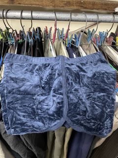 (Category: ) located in . Submitted by riyizthriftz (Listing ID 1463496802, Image 1). Description: .