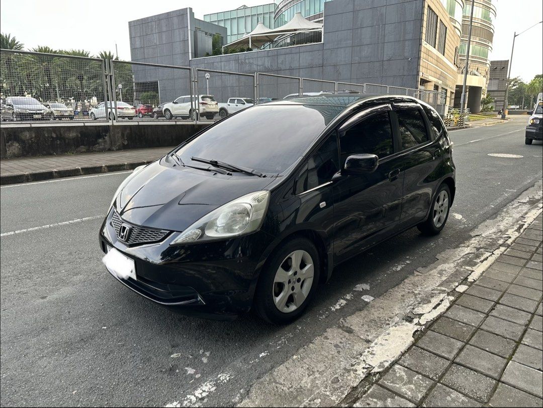 Honda Jazz 1.3 Hatchback (A) (Category: Used Cars) located in Manila. Submitted by patsanityyy (Listing ID 1463444185, Image 2). Description: Honda Jazz Year: 2010 Transmission: Automatic Engine: 1.3 iVTEC Registered: Yes until 2027 / registered under my name Mileage: around 72k ISSUE: None New flushing coolant New drain and replaced Honda AT Fluid New change oil (Ravenol) New replaced valve cover gasket New brake cleaning front/rear New replaced