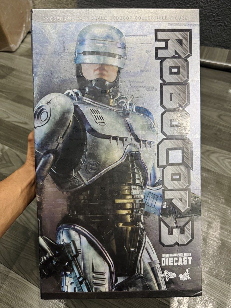 Hot toys ROBOCOP-3 (Diecast) (Category: Figurines & Statues) located in Paranaque City. Submitted by icko007 (Listing ID 1463485363, Image 1). Description: Hot toys ROBOCOP-3 (Diecast) Bib In VeryGood Condition Complete accesories May missing leg na maliit sa likod ng Binti (see last Pic) Price 18,799 Only No rush Shipping / Dibs now Paynow Location Paranaque Payment Gcash/Bpi Shipping Lalamove/Lbc (Lbc Via Sched) Buyers Risk / Fee ‼️Seller is no