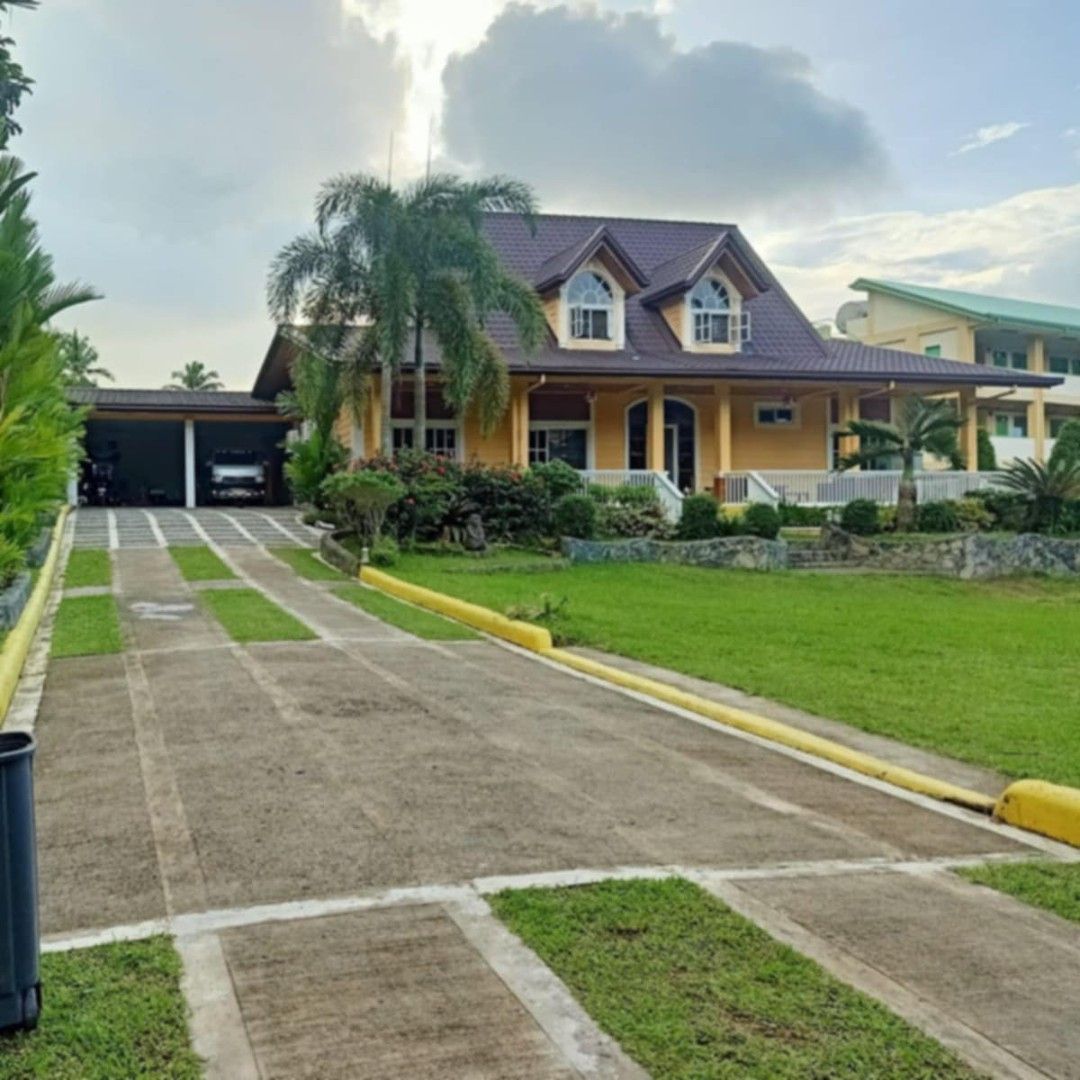 House and lot (Category: House & Lot) located in Liliw. Submitted by rhianramos05 (Listing ID 1463475122, Image 2). Description: MARK DOWN! 16M DOWN TO 13.8MILLION!! 🏡 AMERICAN-STYLE DREAM HOME FOR SALE 🇺🇸✨ Good for business like mini resort, villa, or transient inn. 📍 Brgy. Ibabang Taykin, Liliw, Laguna ✨ Property Highlights: 🔹 Lot Area: 2,004 sqm/ Floor area 247sqms 🔹 Wide 30-Meter Frontage 🔹 Just 20 meters from the provincial highway 🔹