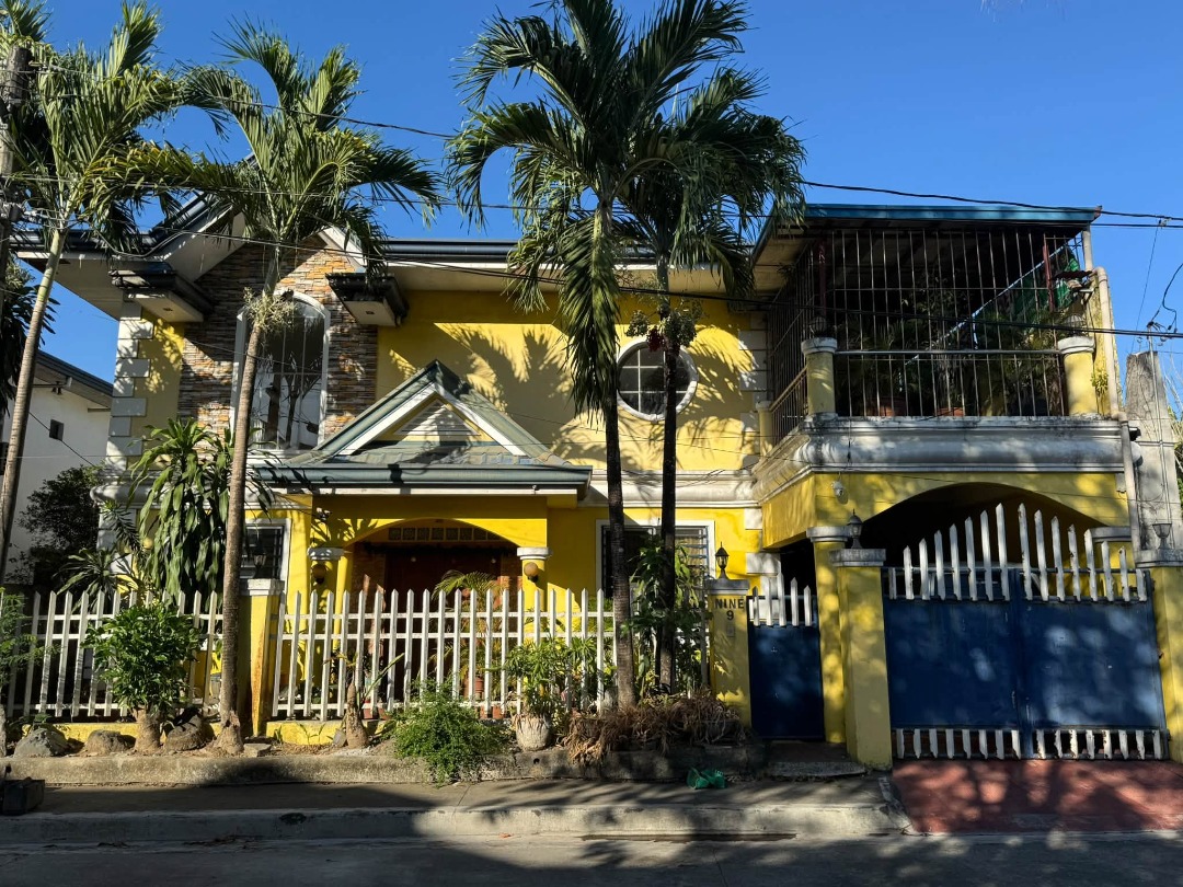 (Category: ) located in . Submitted by rmvlistings (Listing ID 1463334836, Image 1). Description: .