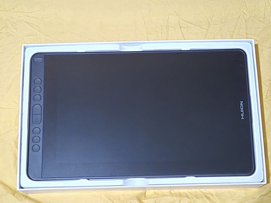 Huion Kamvas 13 Drawing Tablet (Category: Other Accessories) located in Naic. Submitted by ad_hi_def (Listing ID 1460163186, Image 2). Description: RFS: need funds Barely used for a year and mainly only used as a second monitor Don't hesitate to ask for videos First to pay basis, no reservations.