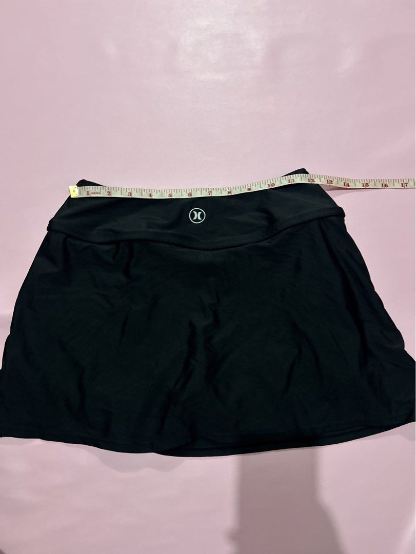 Hurley Active Skort (Category: Activewear) located in Manila. Submitted by chen_clybelles (Listing ID 1463453619, Image 3). Description: XS to S.