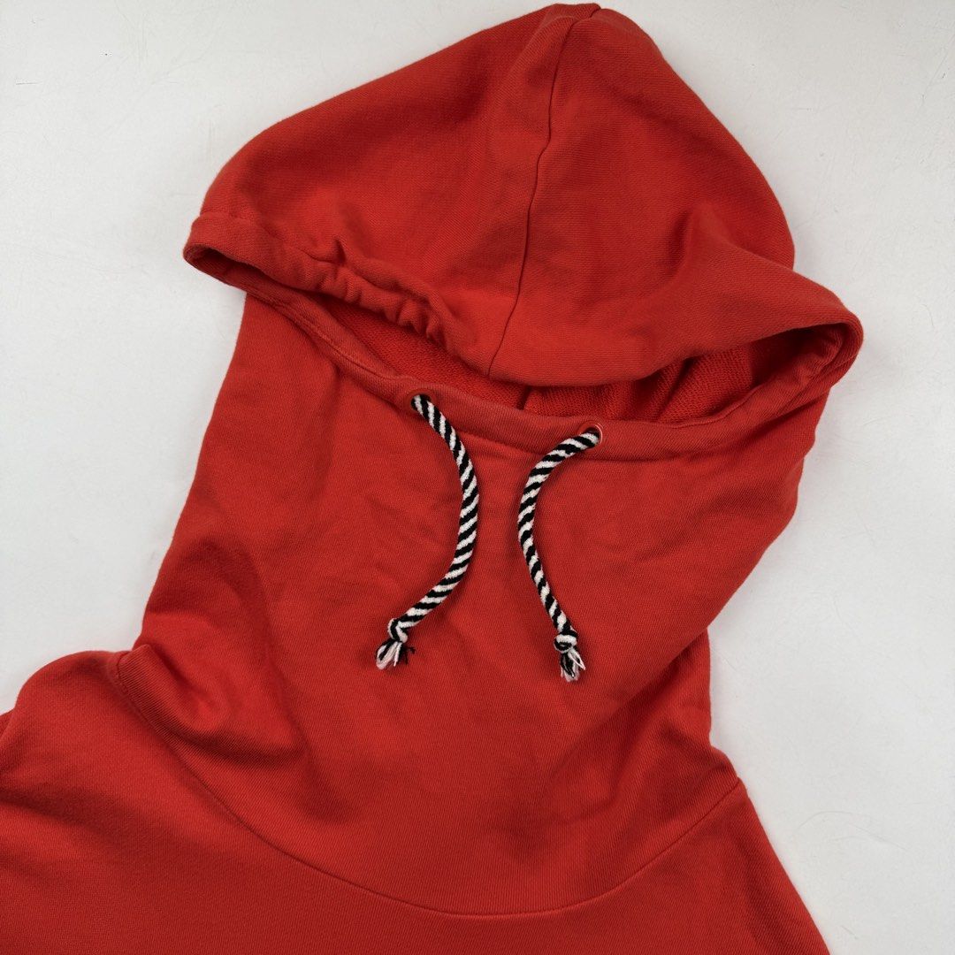 Hyoma Circle Hoodie (Category: Hoodies) located in Manila. Submitted by jademax (Listing ID 1463386810, Image 3). Description: Size Small Length: 26” Pit: 26.5” .