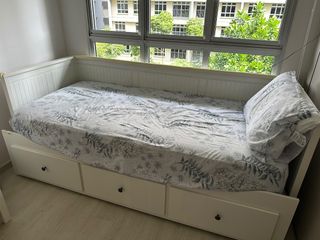 (Category: ) located in . Submitted by yyyyhhh (Listing ID 1463377679, Image 1). Description: .