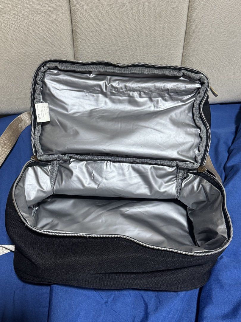 Insulated bagpack/sling (Category: Diaper Bags & Wetbags) located in Capas. Submitted by nopeasdf (Listing ID 1463428834, Image 3). Description: .