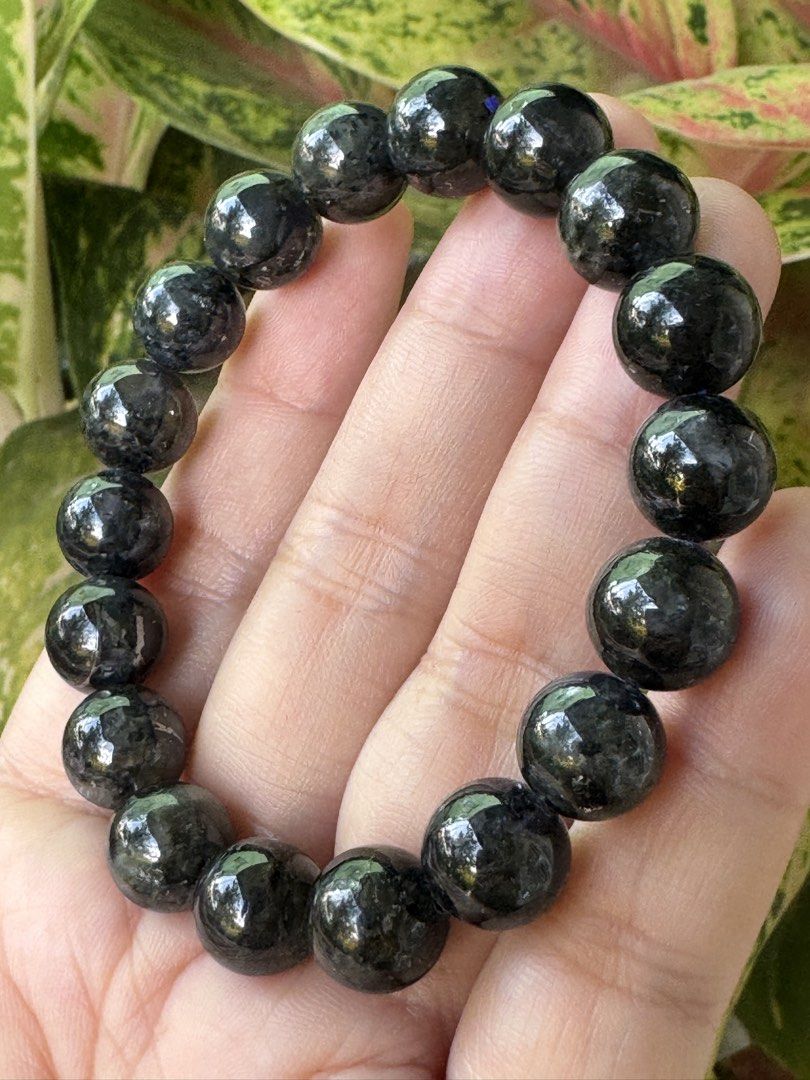 IOLITE 1 BRACELET 🍉 B1_JC010 (Category: Bracelets) located in Bulacan. Submitted by selling_low_by_bella_ben (Listing ID 1463376207, Image 3). Description: IOLITE 1 🍉 B1_JC010 🏷️ 280 10+ mm bead size 15.5 cm wrist .