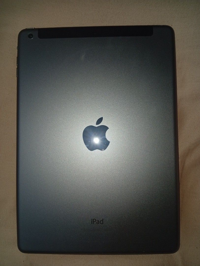 Ipad Air 1 (Category: iPad) located in Manila. Submitted by evxjnzl999 (Listing ID 1463435209, Image 3). Description: No Issues Unit Only.