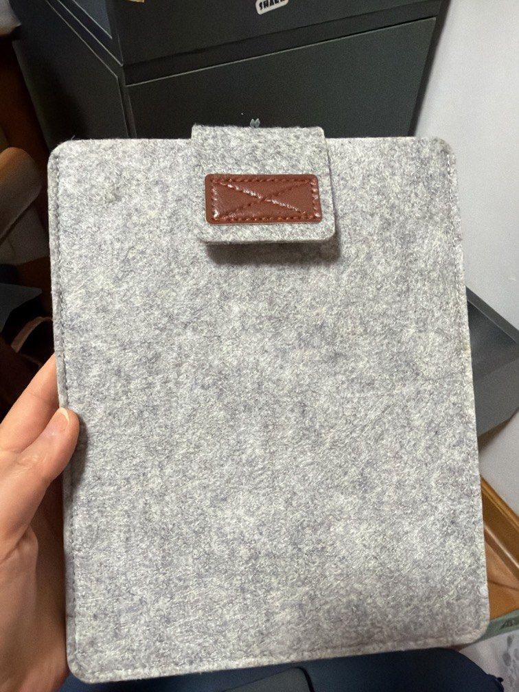 iPad mini case （分類：手提電腦袋）位於 Hong Kong。 由 ivy2016 提交（商品編號 1463456938，圖片 1）。簡介： 。