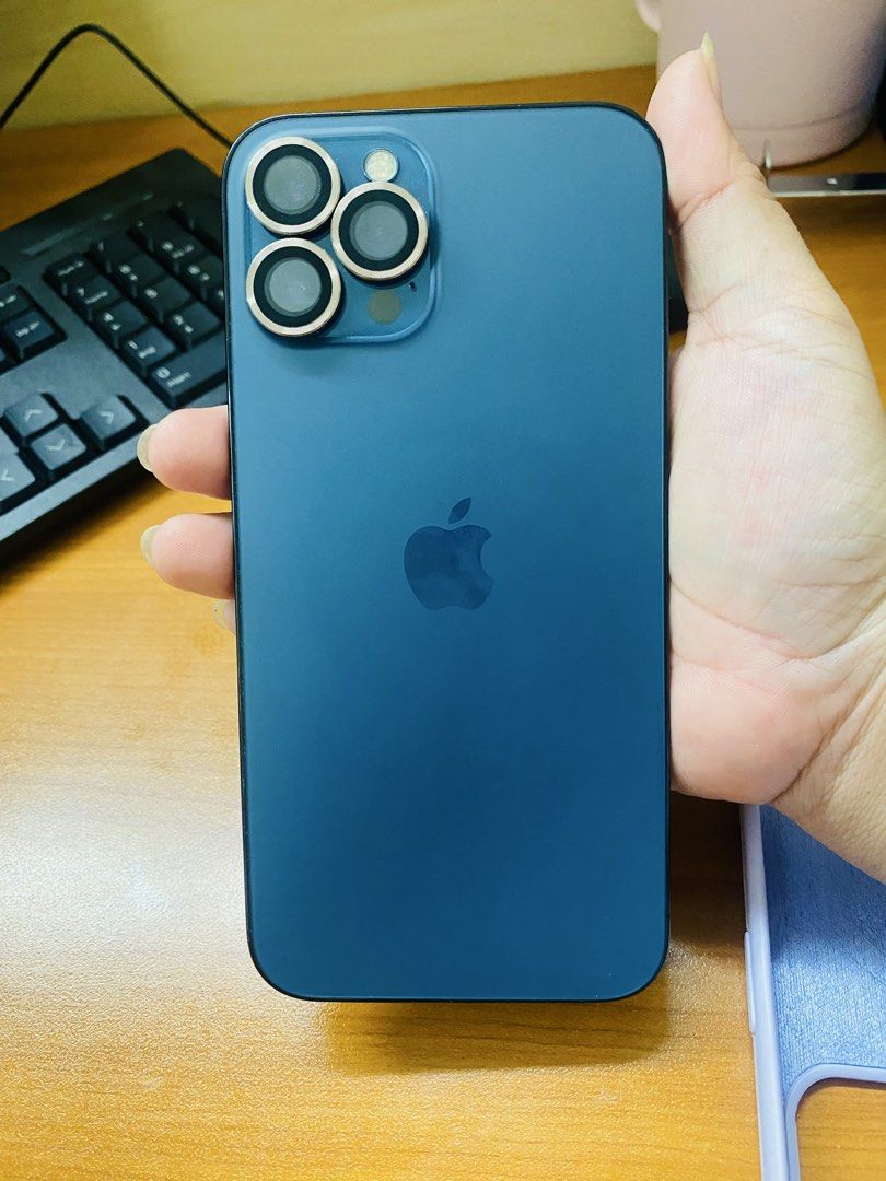 Iphone 12 Pro Max 256gb (Category: iPhone 12 Series) located in Manila. Submitted by trisha2621 (Listing ID 1463382229, Image 3). Description: Truetone ✅ Face id ✅ 72% Batt Health (makunat pa) ✅ Replaced Glass only (Front) ✅ No Issue ✅ Unli Reset/Check, All you want ✅ No sim restrictions ✅ Inclusions : Unit& Case Only .