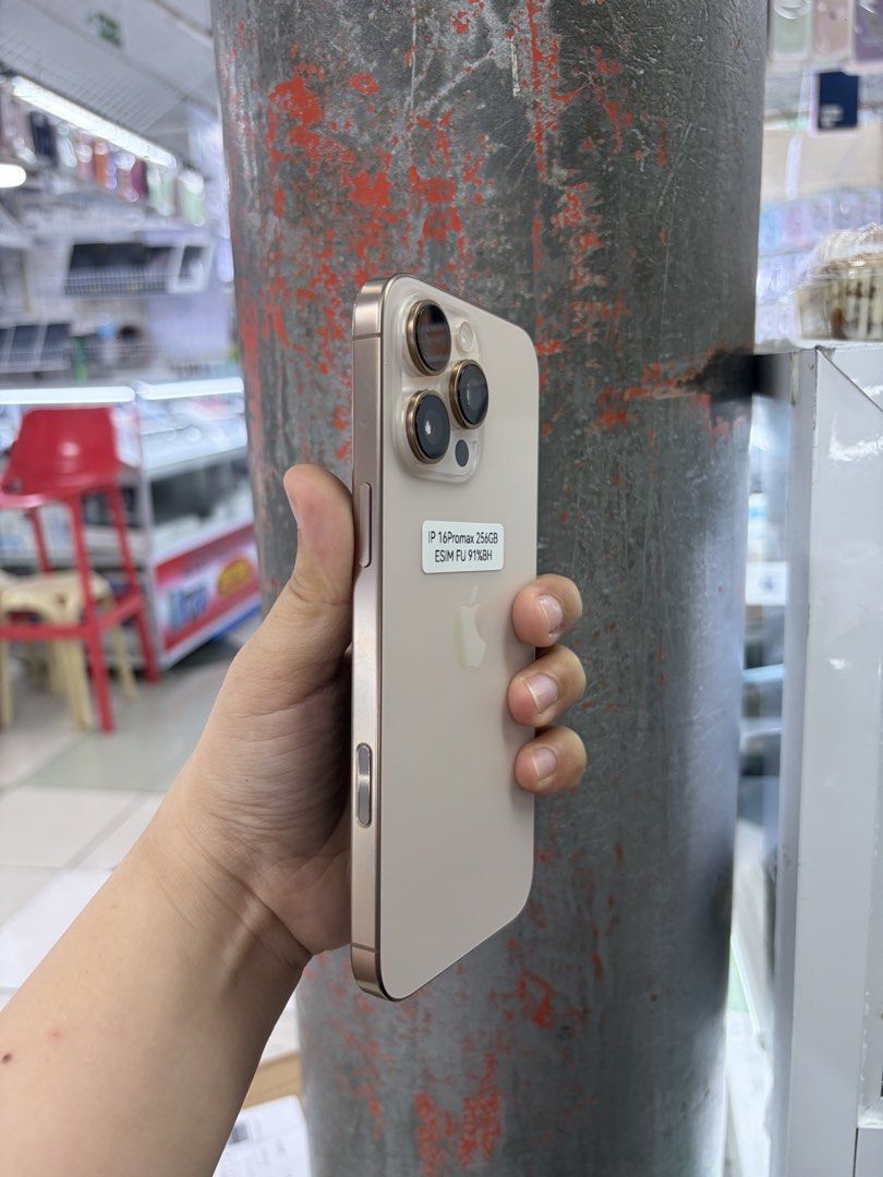 Iphone 16 Pro Max 256gb Esim Unlock 91% BH (Category: iPhone 16 Series) located in San Juan City. Submitted by javedsgadgetshop (Listing ID 1463333344, Image 2). Description: WE BUY AND SELL SO PWEDE MAGBINTA OR SWAP ! INSTALLMENT OPTIONS : SPAY LATER / GGIVES / CREDIT CARD / SKYRO / HOMECREDIT (BRANDNEW) Quick Specs : 💵 Iphone 16promax •256gb •US Variant •91% batt health •Esim Unlock •95% Smoothness •No hidden issue | No Repaired •100% Authenti