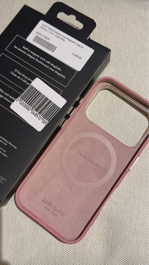 iPhone 17 Pro Kate Spade Case (Category: Cases & Sleeves) located in Quezon City. Submitted by declutterw_v (Listing ID 1463496575, Image 3). Description: used once but with veryyy minimal scratches when my slipped nung brand new :( bought from power mac.