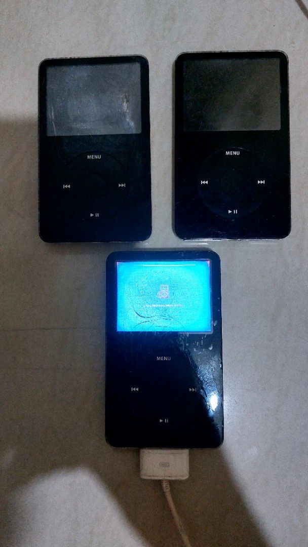 IPod classic 5th Generation For parts (Category: Portable Music Players) located in Quezon City. Submitted by christopher.torio18 (Listing ID 1463366569, Image 1). Description: For parts only ipod classic 5th Gen. As is 1k only for pick up thanks! .
