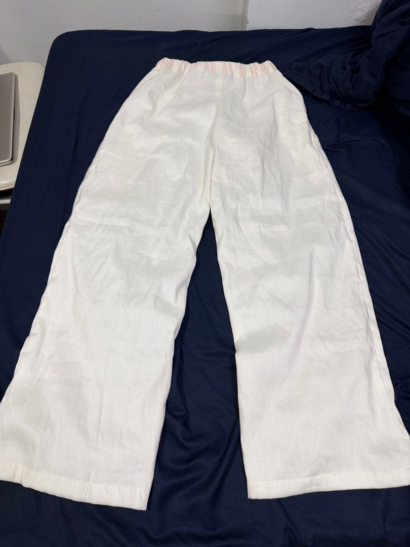 Isa The Label everyday pants (Category: Other Bottoms) located in Pasay City. Submitted by whot4o (Listing ID 1463494919, Image 1). Description: Only worn once RFS: not my style anymore.