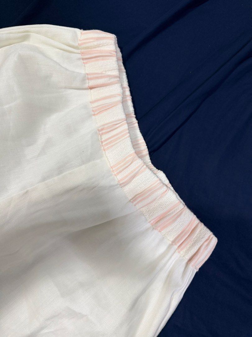 Isa The Label everyday pants (Category: Other Bottoms) located in Pasay City. Submitted by whot4o (Listing ID 1463494919, Image 3). Description: Only worn once RFS: not my style anymore.