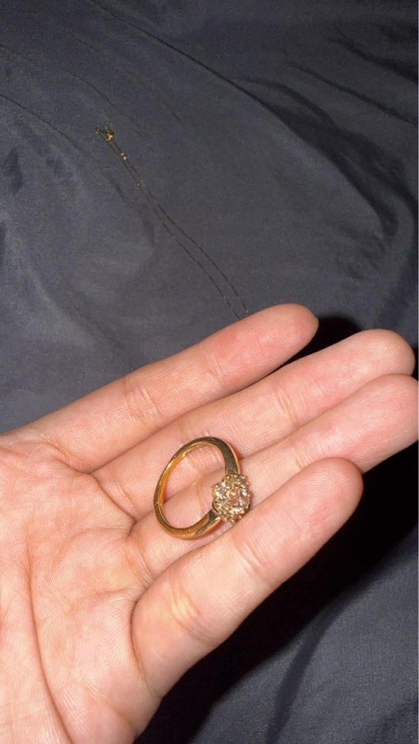 JAPAN GOLD RING WITH DIAMOND (Category: Body Jewelry) located in Manila. Submitted by allycslt1059539 (Listing ID 1463369585, Image 1). Description: BOUGHT IT IN JAPAN :) For like 35k+ Selling it Only 25k :) Can send more pics/condition of the ring..