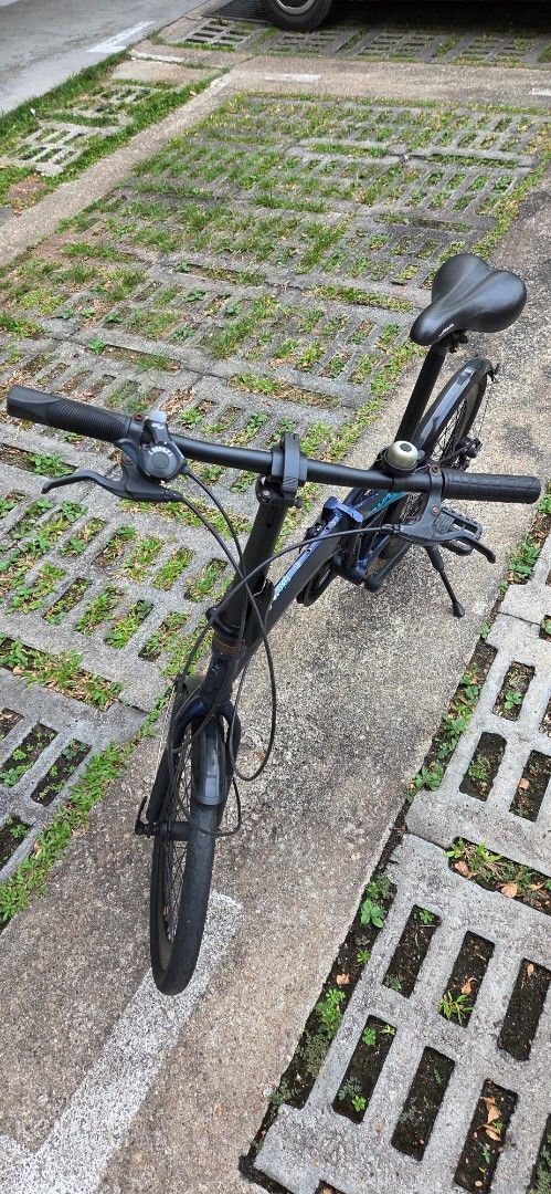 JAVA Folding Bicycle - Blue (Category: Bicycles) located in Singapore. Submitted by luckyfire.5c4312 (Listing ID 1463478037, Image 4). Description: - Blue JAVA folding bike - Front and rear disc brakes - Fenders included - Ideal for city commutes and leisure rides - Easy to fold and store.