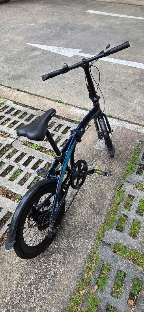JAVA Folding Bicycle - Blue (Category: Bicycles) located in Singapore. Submitted by luckyfire.5c4312 (Listing ID 1463478037, Image 5). Description: - Blue JAVA folding bike - Front and rear disc brakes - Fenders included - Ideal for city commutes and leisure rides - Easy to fold and store.