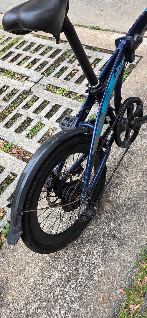 JAVA Folding Bicycle - Blue (Category: Bicycles) located in Singapore. Submitted by luckyfire.5c4312 (Listing ID 1463478037, Image 7). Description: - Blue JAVA folding bike - Front and rear disc brakes - Fenders included - Ideal for city commutes and leisure rides - Easy to fold and store.
