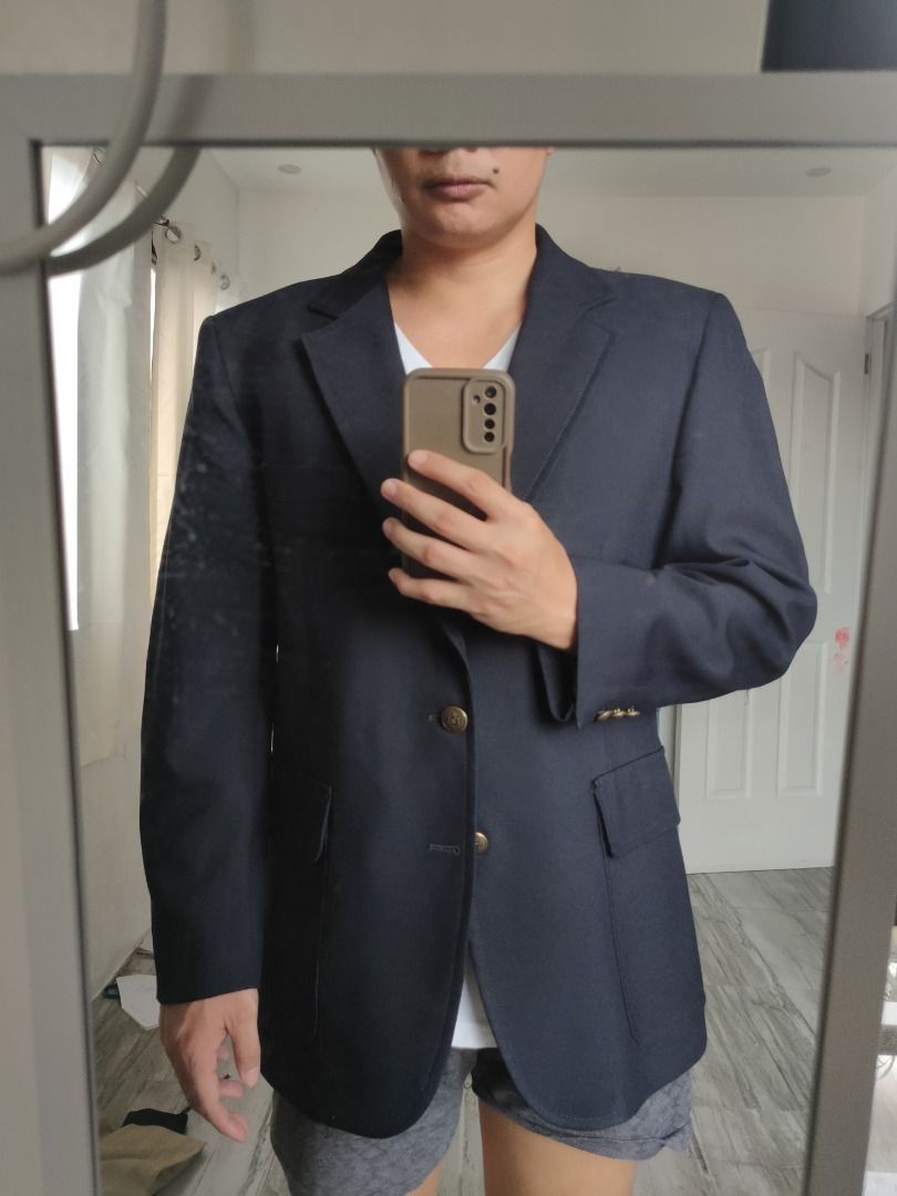 JC Penney Navy Blazer - Large (Category: Coats, Jackets and Outerwear) located in Dasmarinas. Submitted by jethroespinosa (Listing ID 1463342702, Image 3). Description: Size in inches: 23 width 31 length No alterations Loc: Dasma Cavite MOP: Gcash.