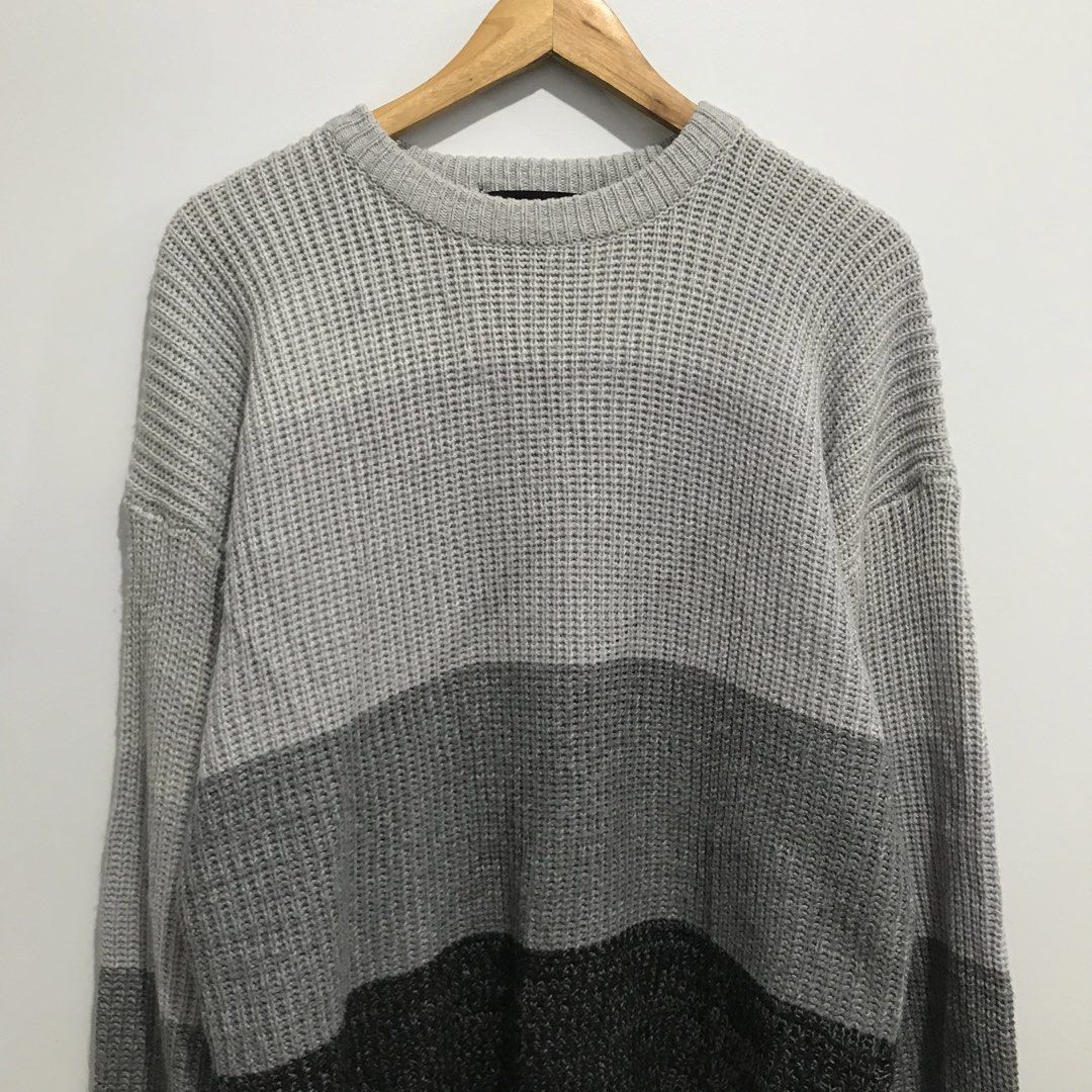 JON1E Knit Multicolor Stiped Sweater (Category: Coats, Jackets and Outerwear) located in Cavite. Submitted by tanya.valentin (Listing ID 1463509276, Image 1). Description: - 27x30.