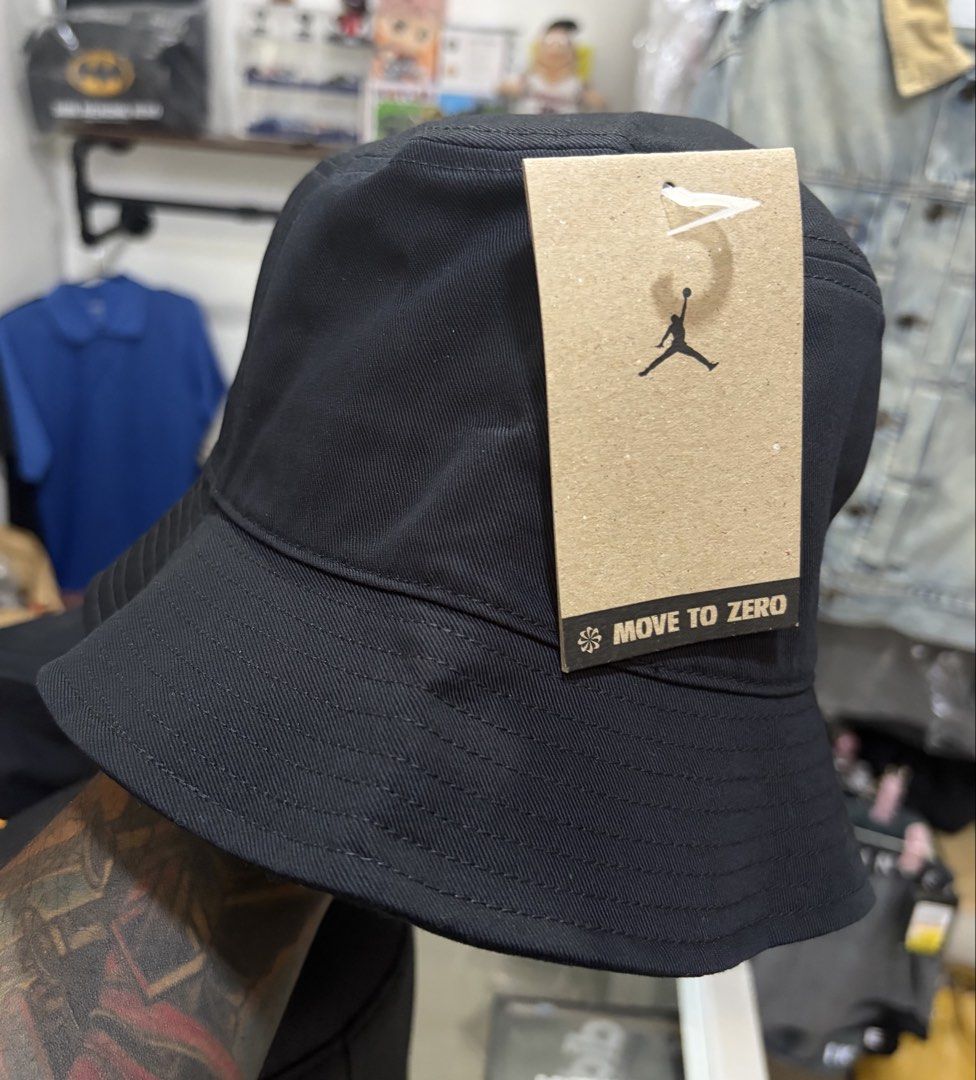 Jordan apex bucket hat (Category: Caps & Hats) located in Pinamalayan. Submitted by danilotubero08 (Listing ID 1463414793, Image 2). Description: Brand new Jordan Apex bucket hat available size medium and large below srp sale price.