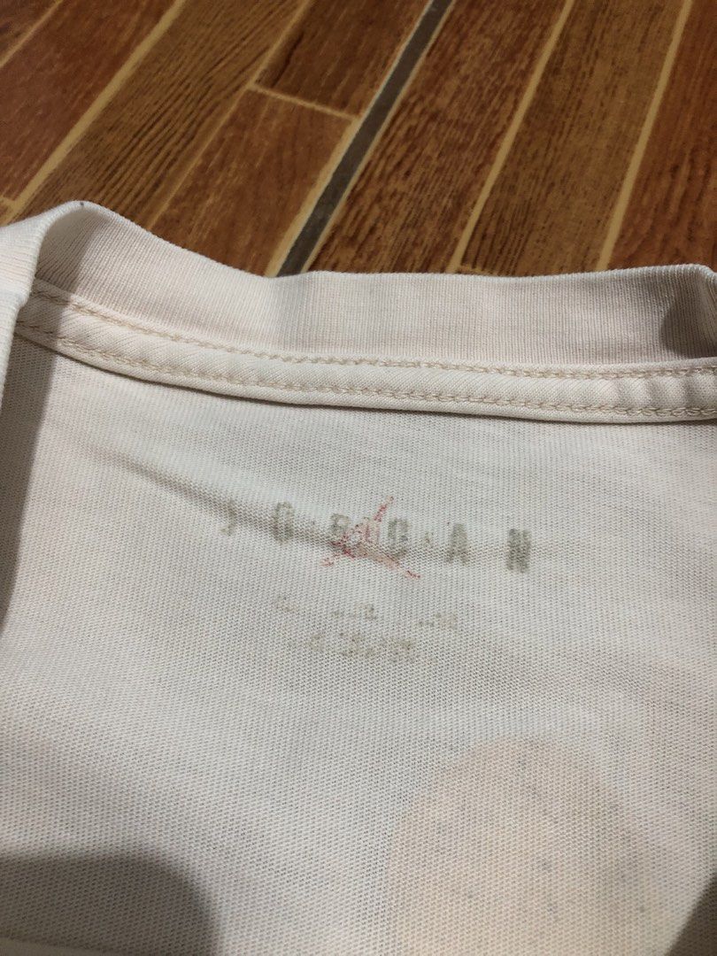Jordan Biglogo (Category: Activewear) located in Quezon City. Submitted by twi_cezzz (Listing ID 1463461158, Image 3). Description: .