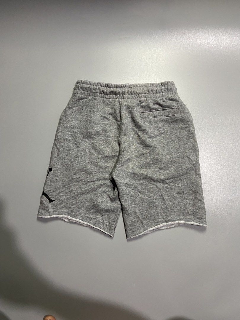 Jordan jumpman 6yrs-7yrd old (Category: Babies & Kids Fashion) located in Ajuy. Submitted by a.t.finds (Listing ID 1463484228, Image 2). Description: 6-7 years old Excellent condition No issue .