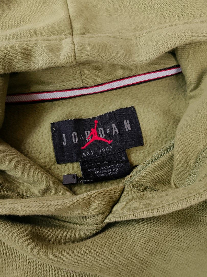 Jordan pullover hoodie (Category: Hoodies) located in Magsaysay. Submitted by every.w3ar (Listing ID 1463552646, Image 3). Description: check each photo for more details color rate: 10/10 no issue ❌.